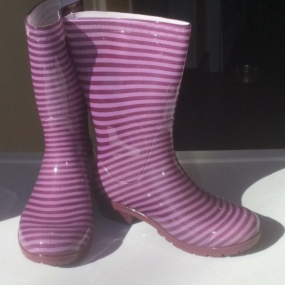 UGG Other - NIB ! UGG Kids Ranna Rain Boots